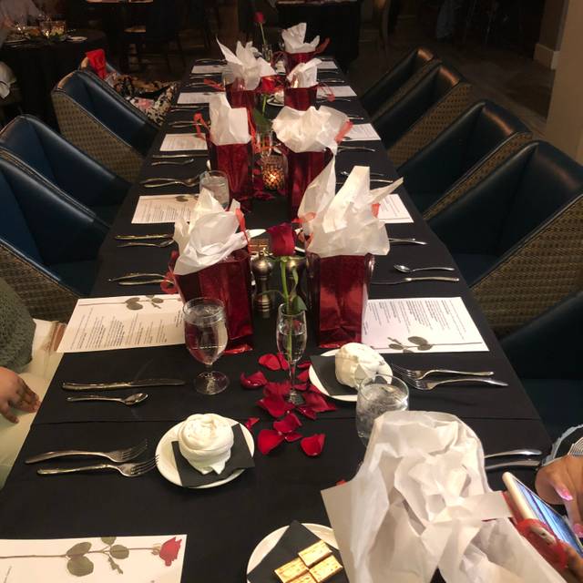 Photo credit: opentable