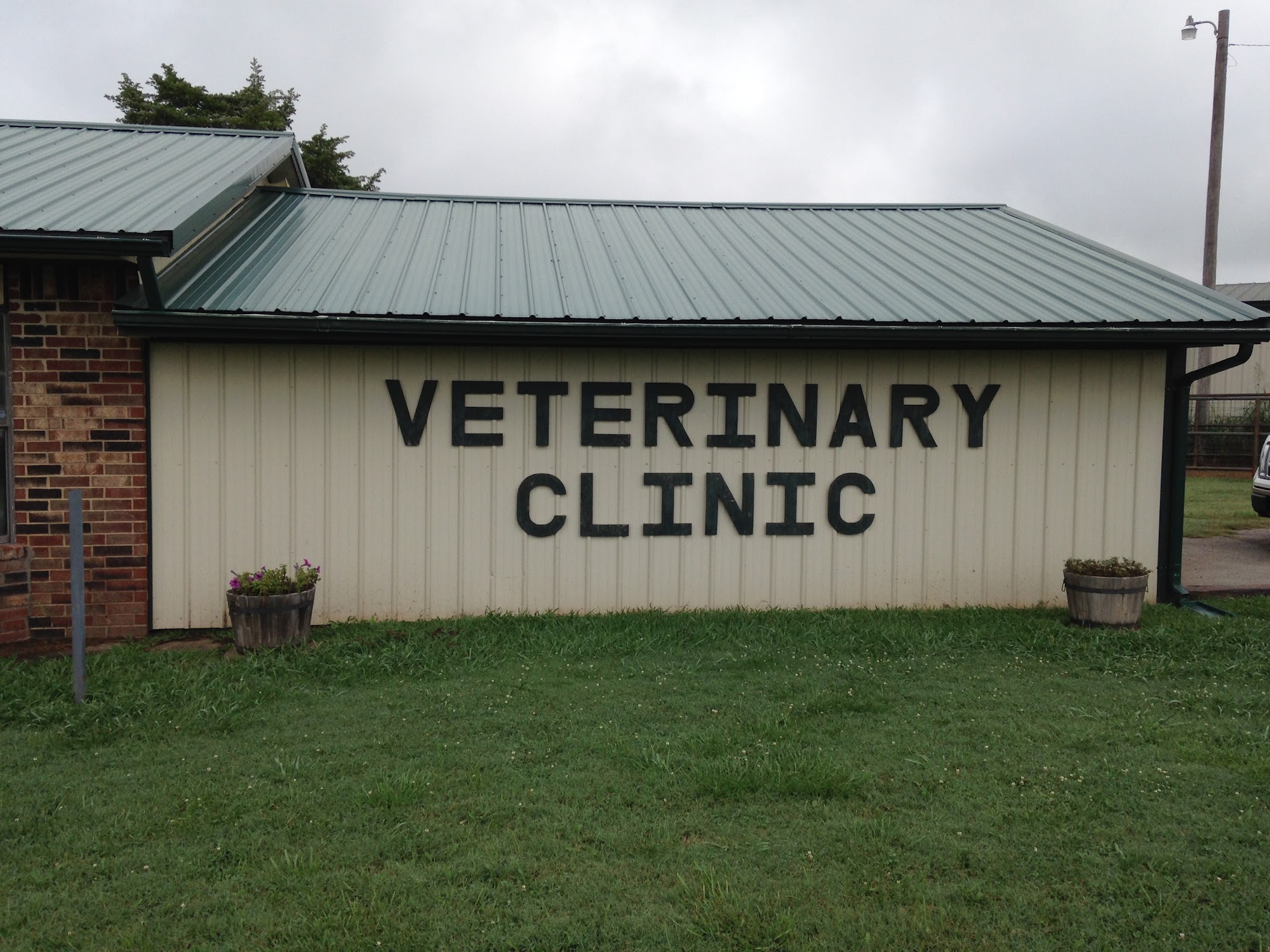 Johnston Veterinary Clinic 163 Co Rd 2602, Pawhuska Oklahoma 74056
