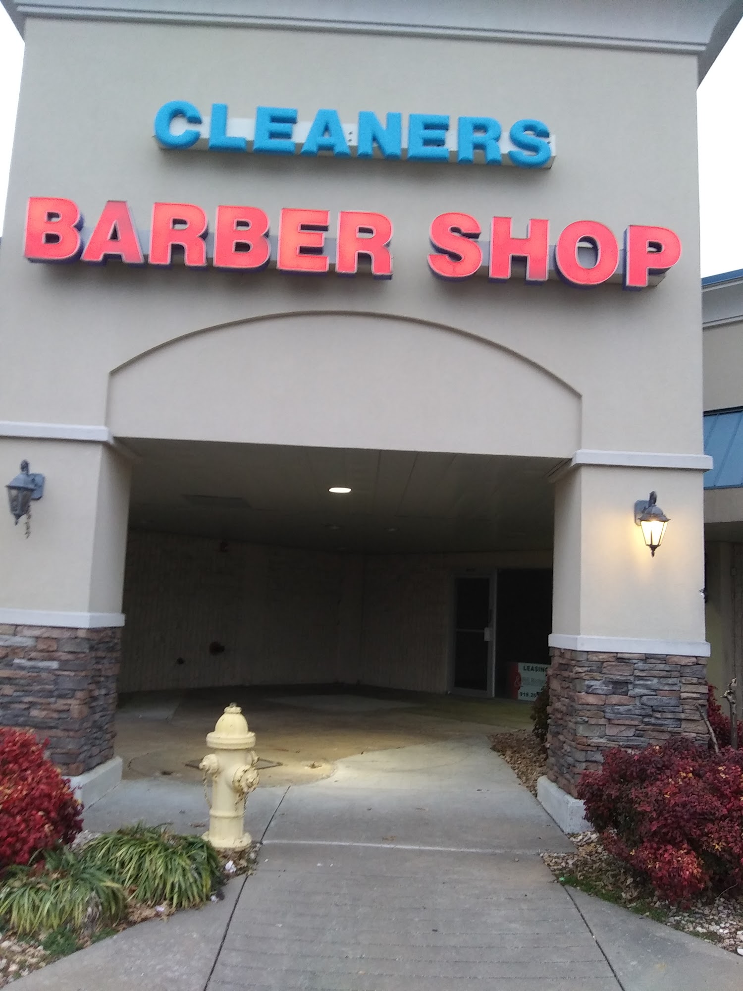 Garnett Plaza Barbering