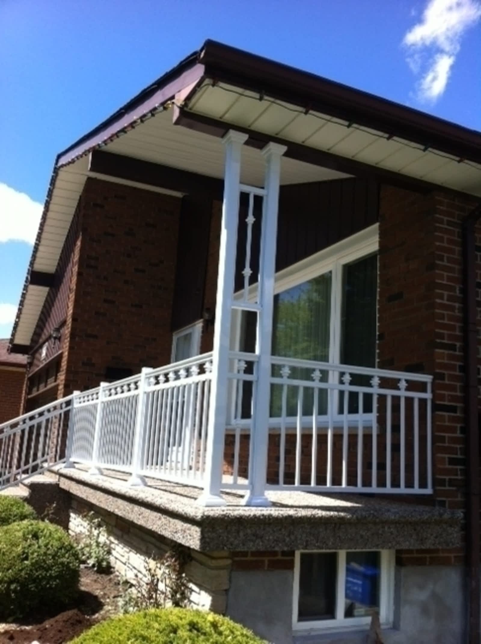 Bionic Aluminum Railing & Fence