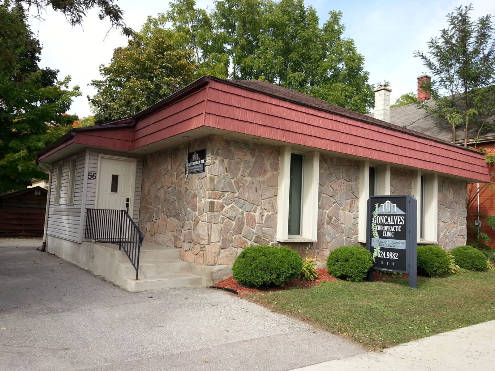 Photo credit: yellowpages.ca