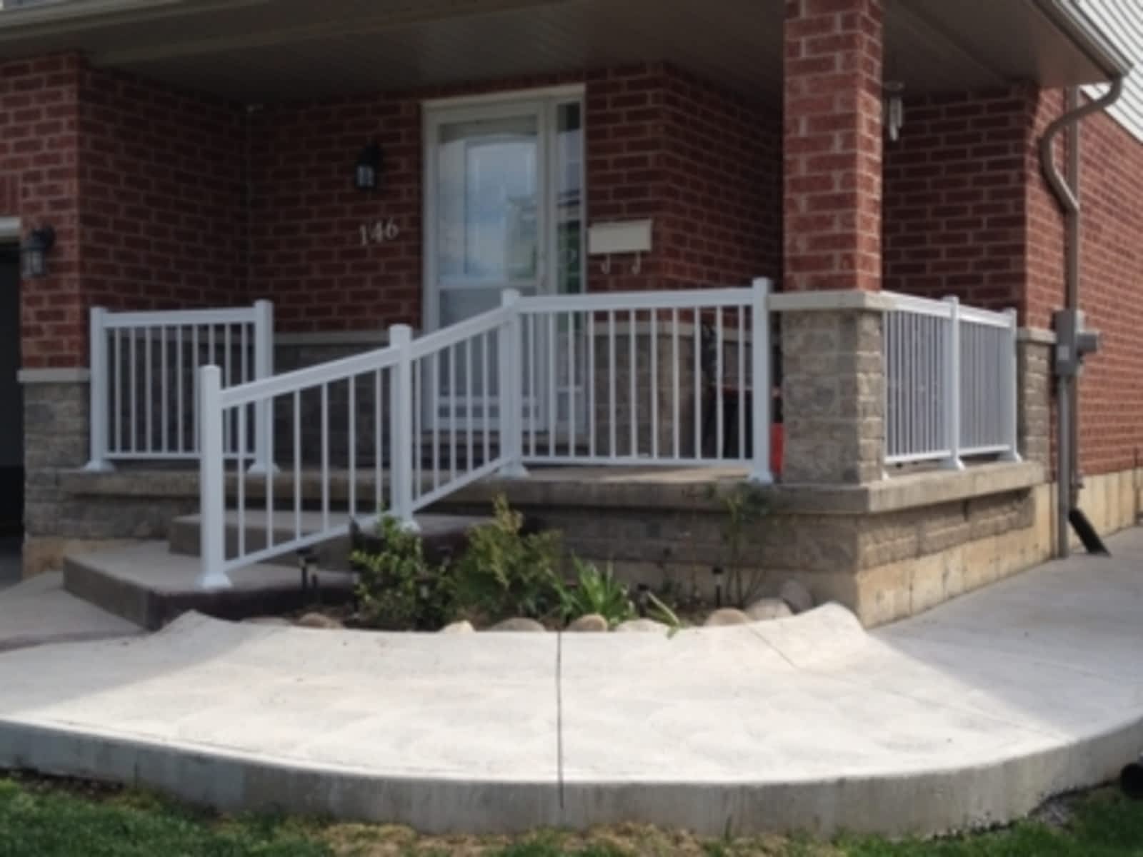 Photo credit: yellowpages.ca