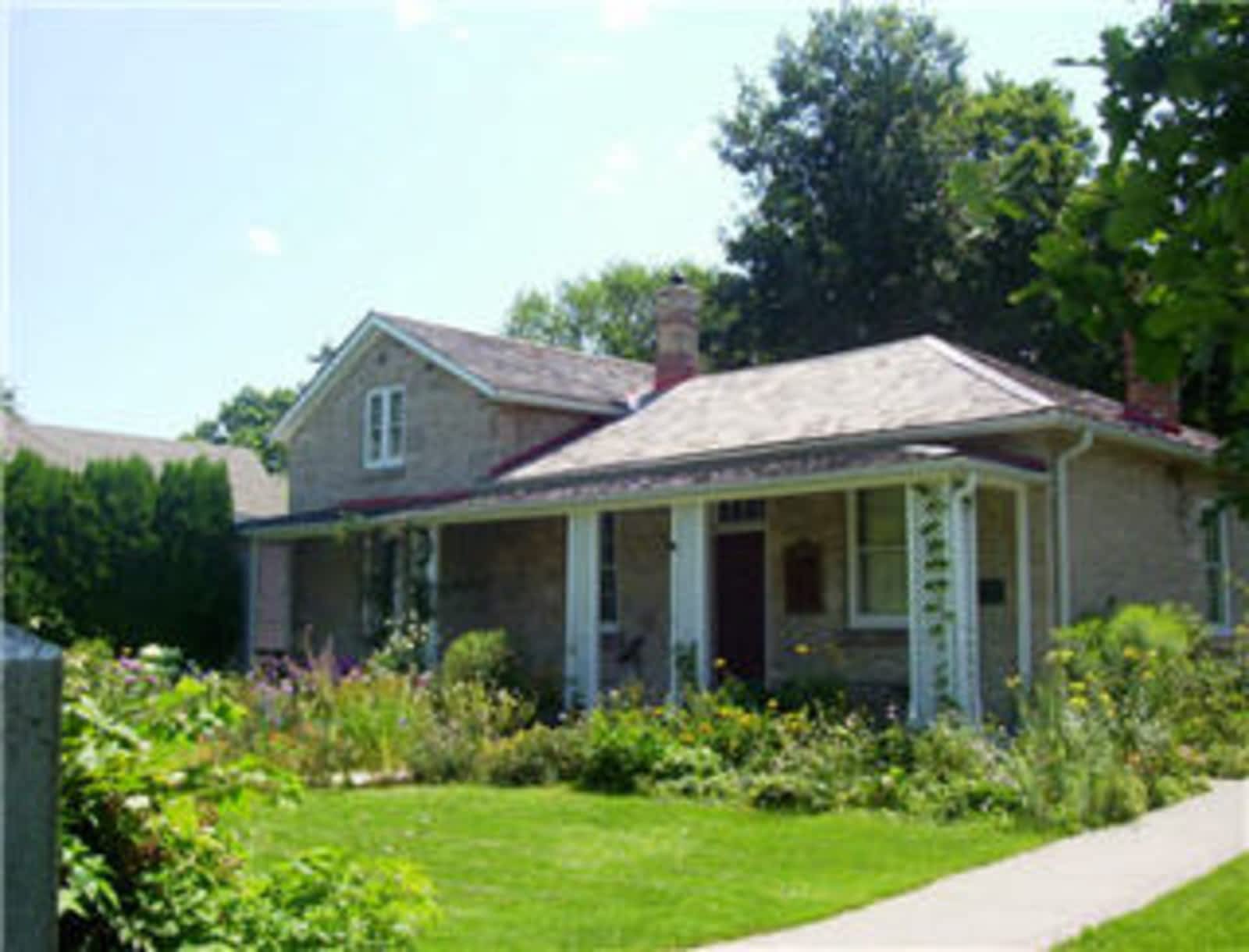 Photo credit: yellowpages.ca