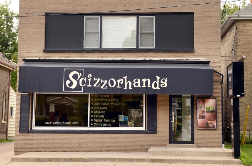 Scizzorhands Salon & Spa