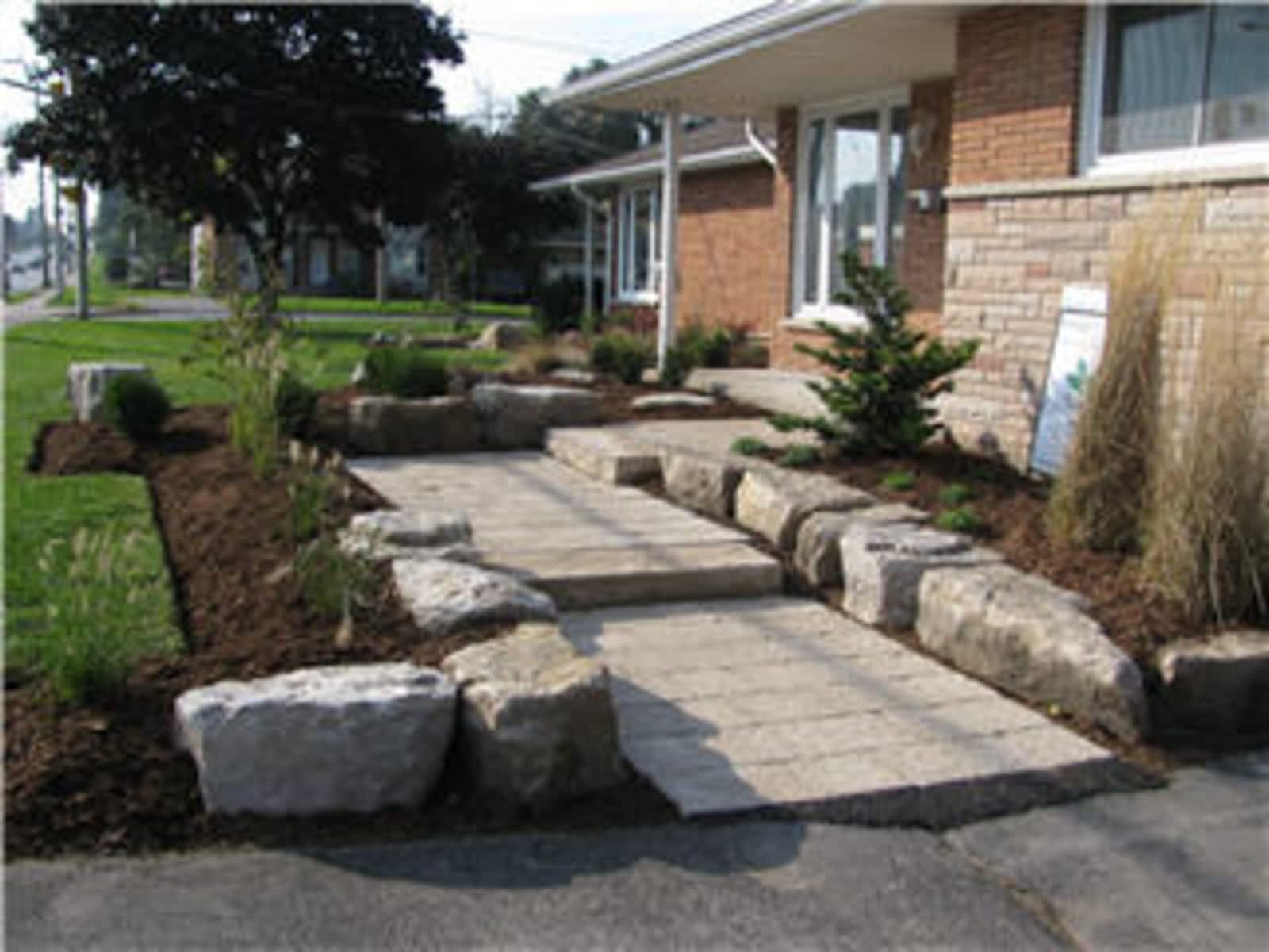 Photo credit: yellowpages.ca