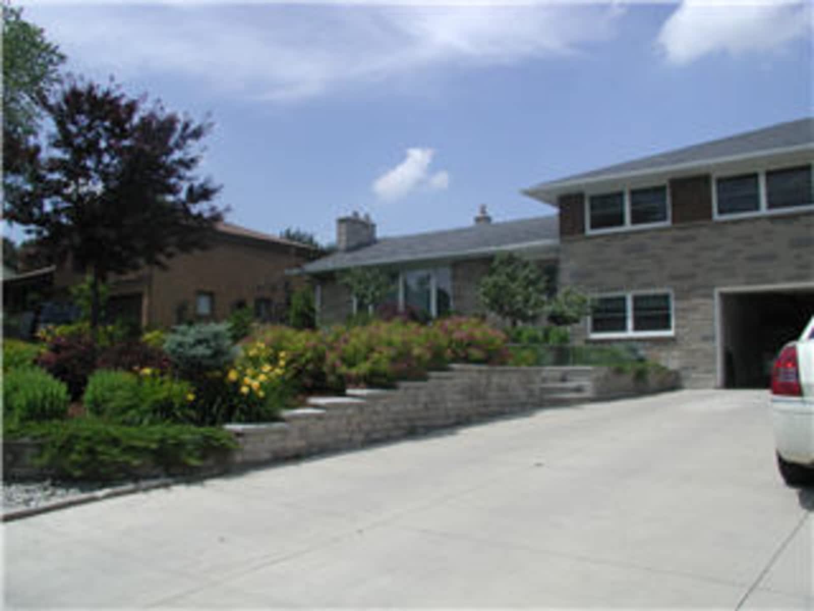 Photo credit: yellowpages.ca