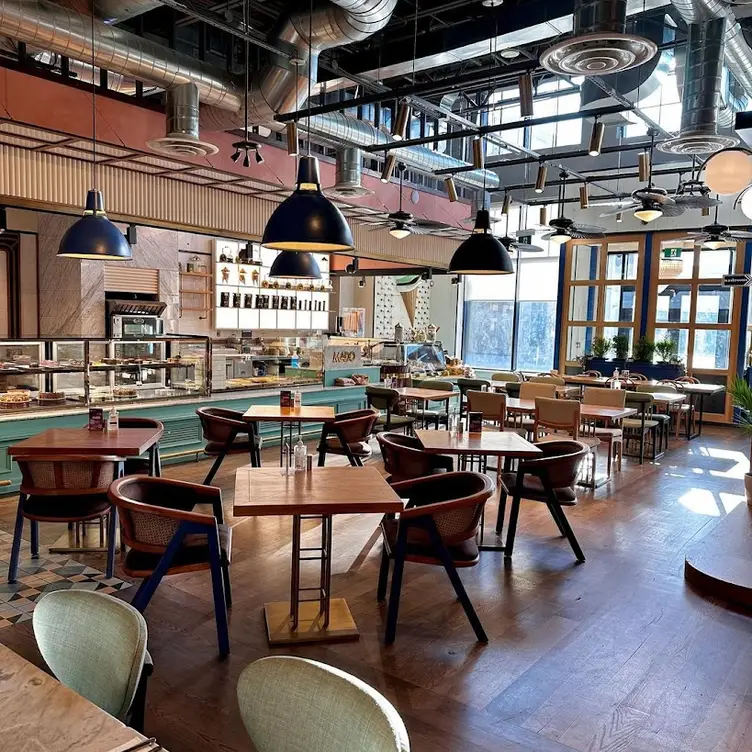 Photo credit: opentable