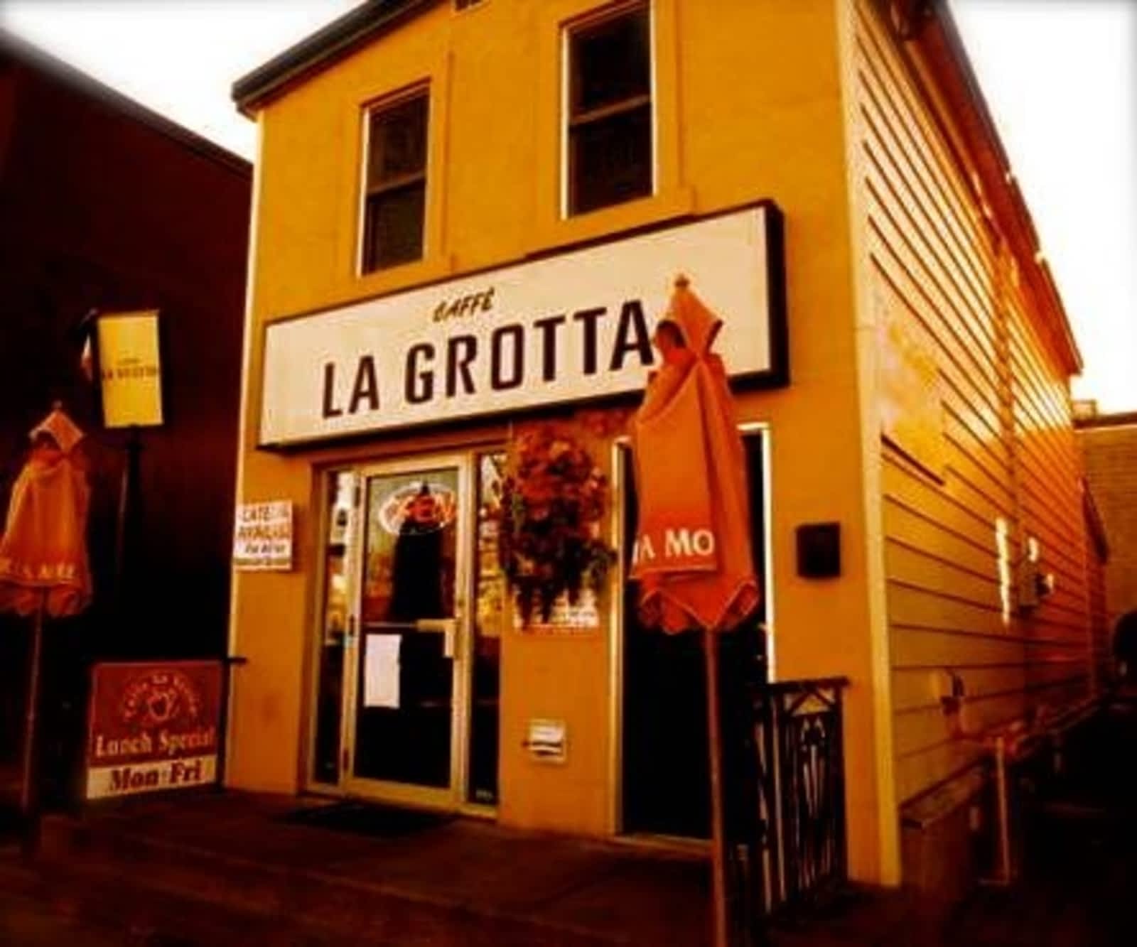 Photo credit: yellowpages.ca