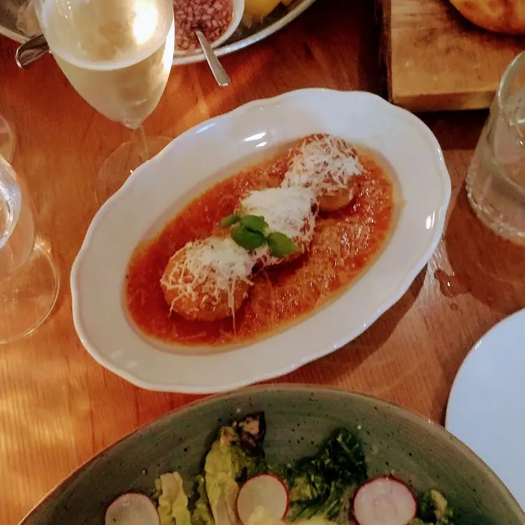 Photo credit: opentable