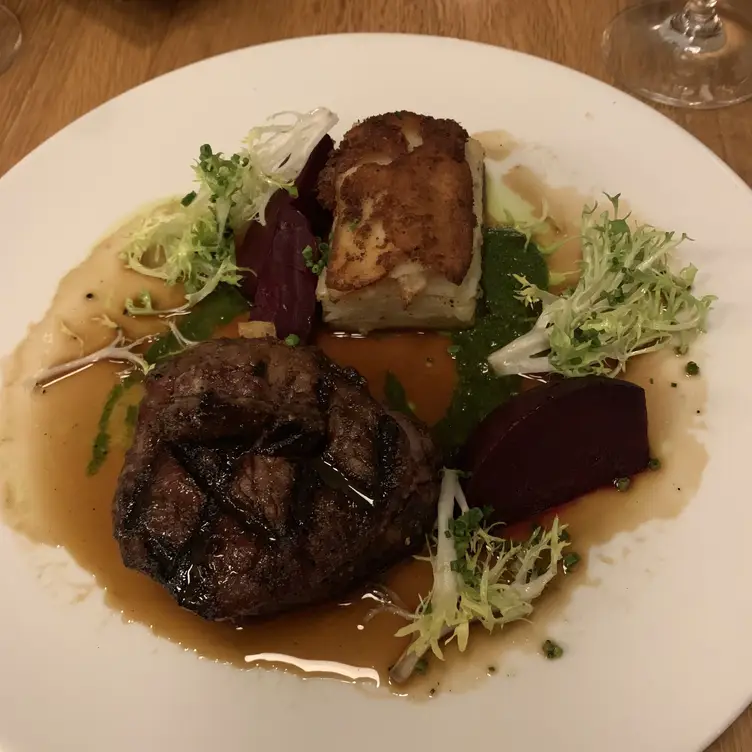 Photo credit: opentable