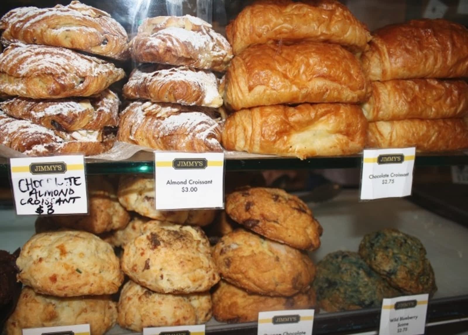 Photo credit: yellowpages.ca