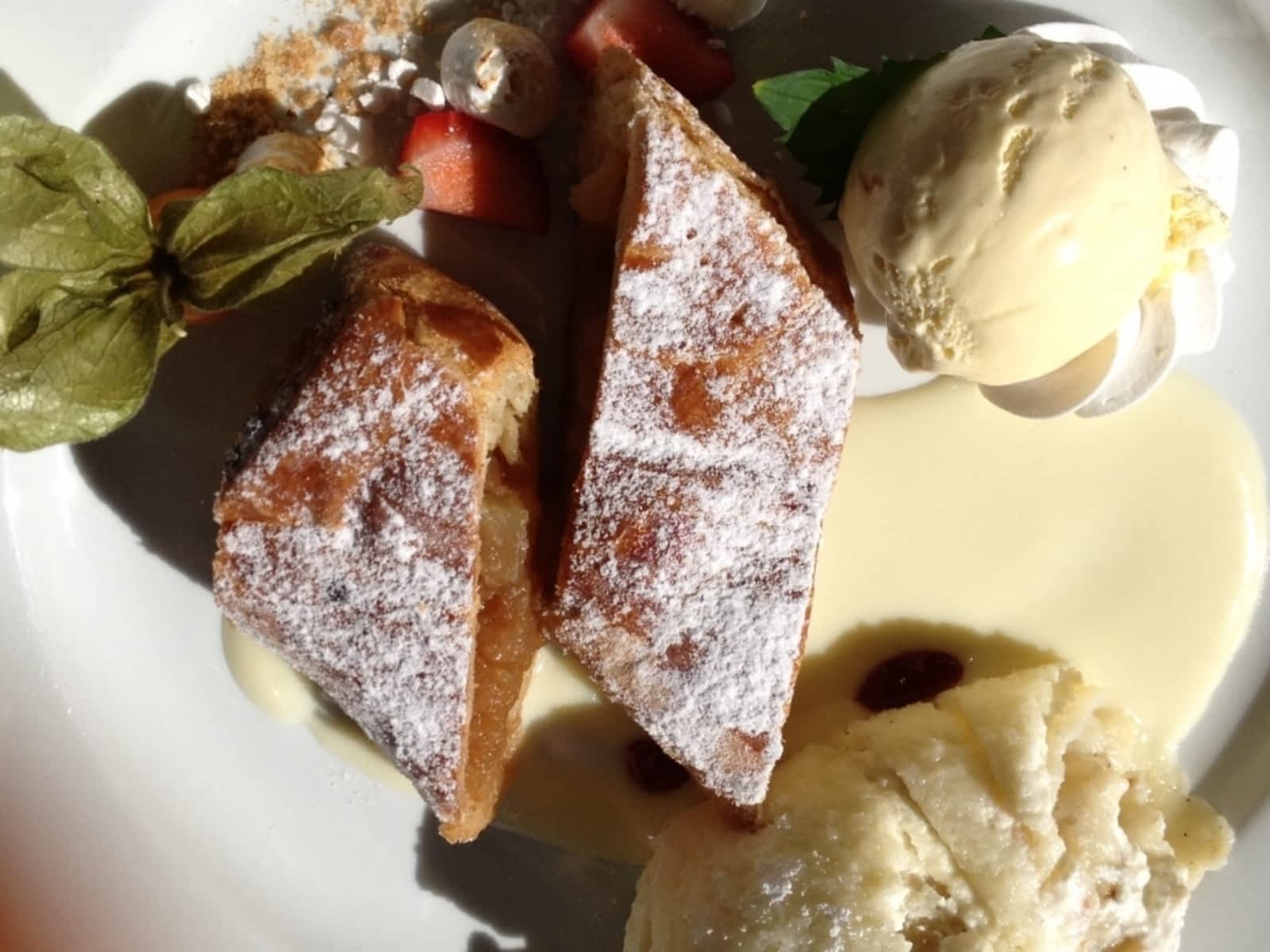 Photo credit: yellowpages.ca