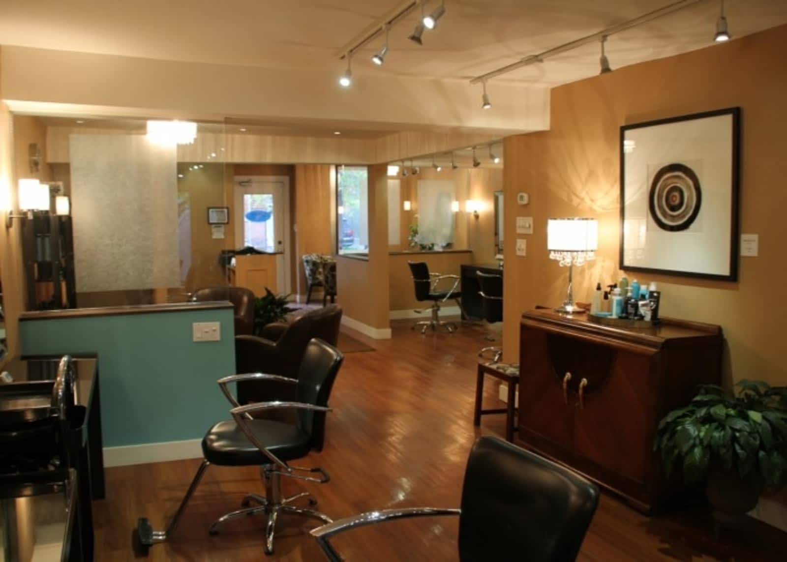 Photo credit: yellowpages.ca