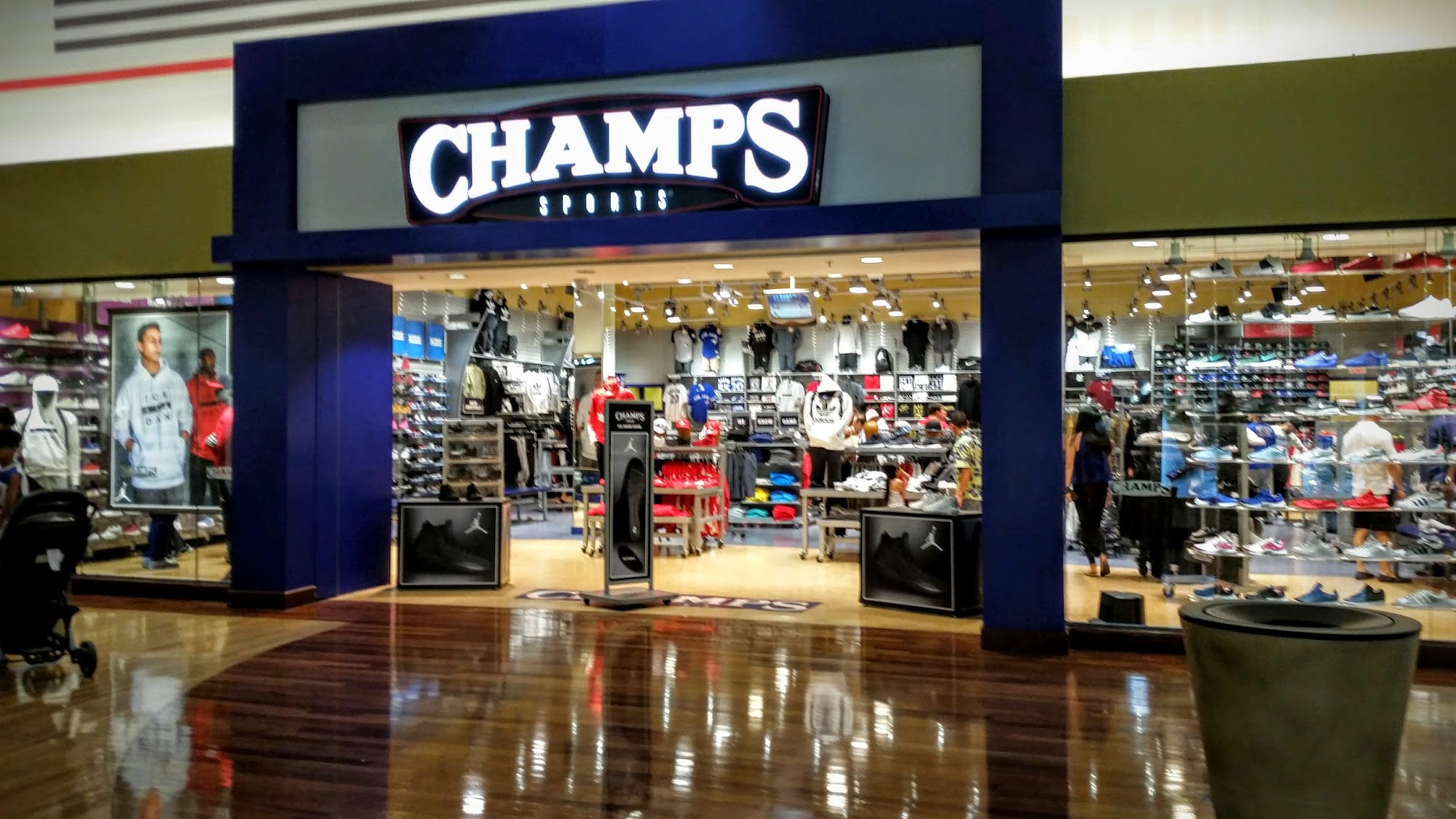 Champs Sports