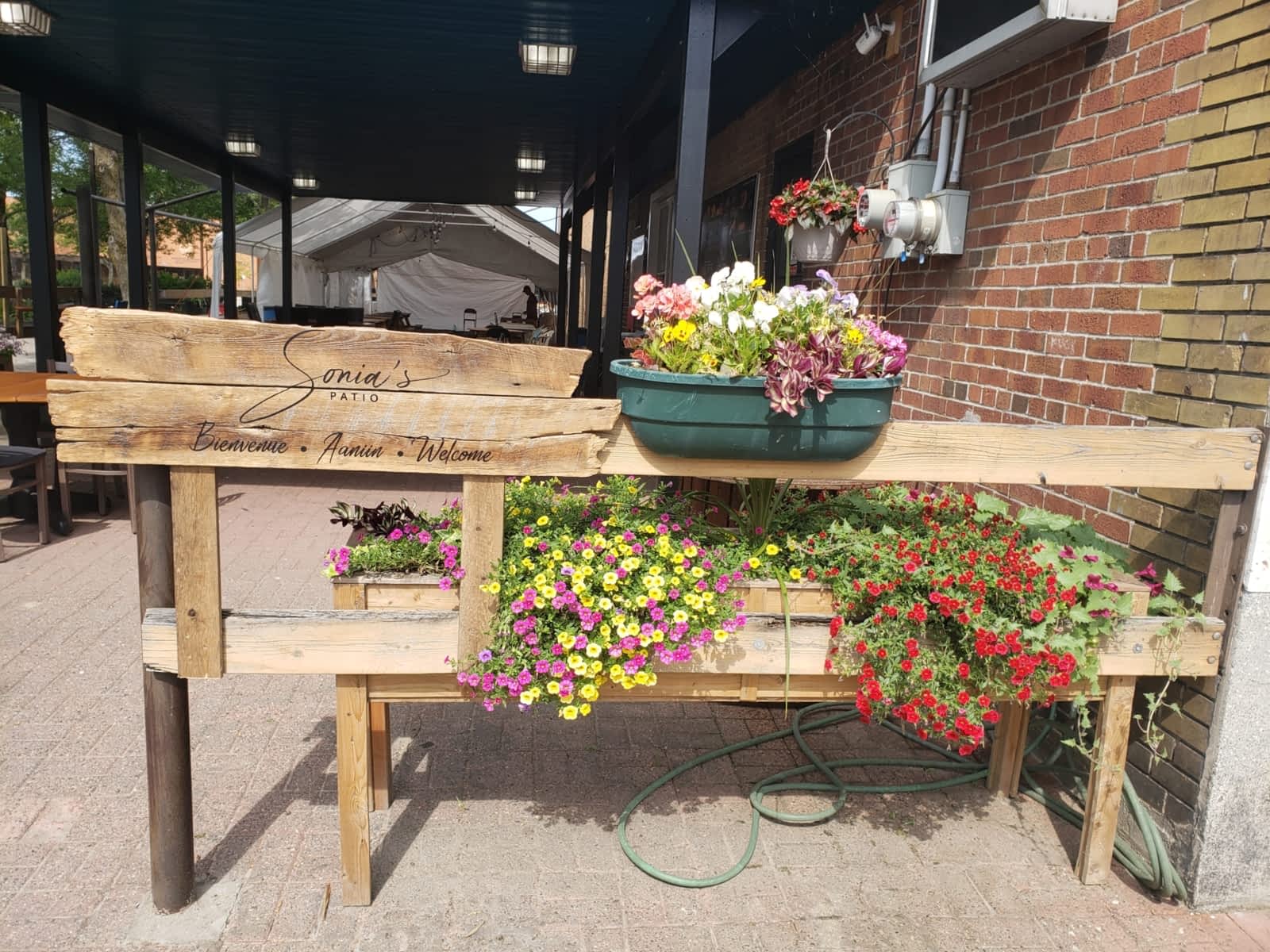 Photo credit: yellowpages.ca