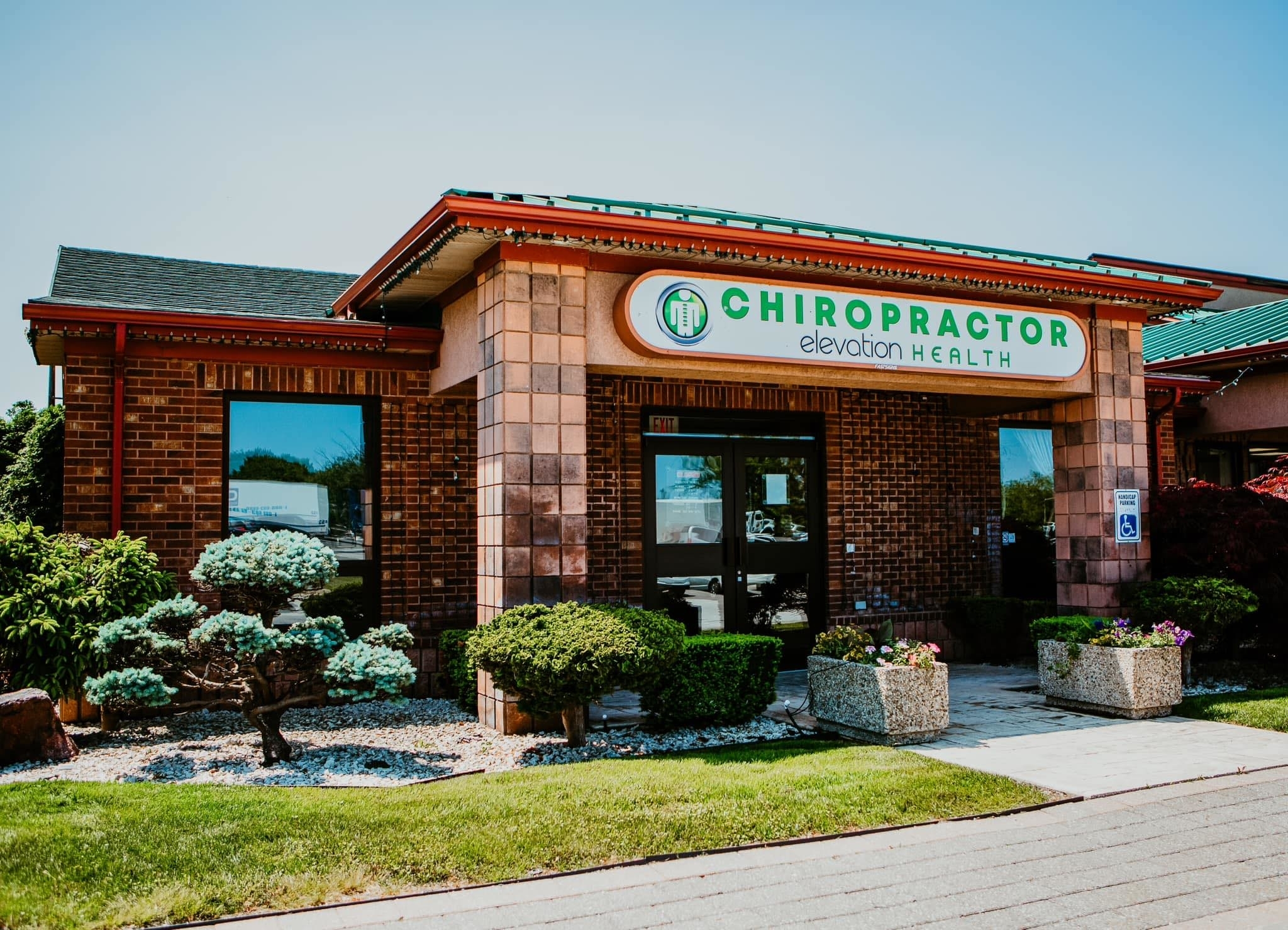 Photo credit: yellowpages.ca