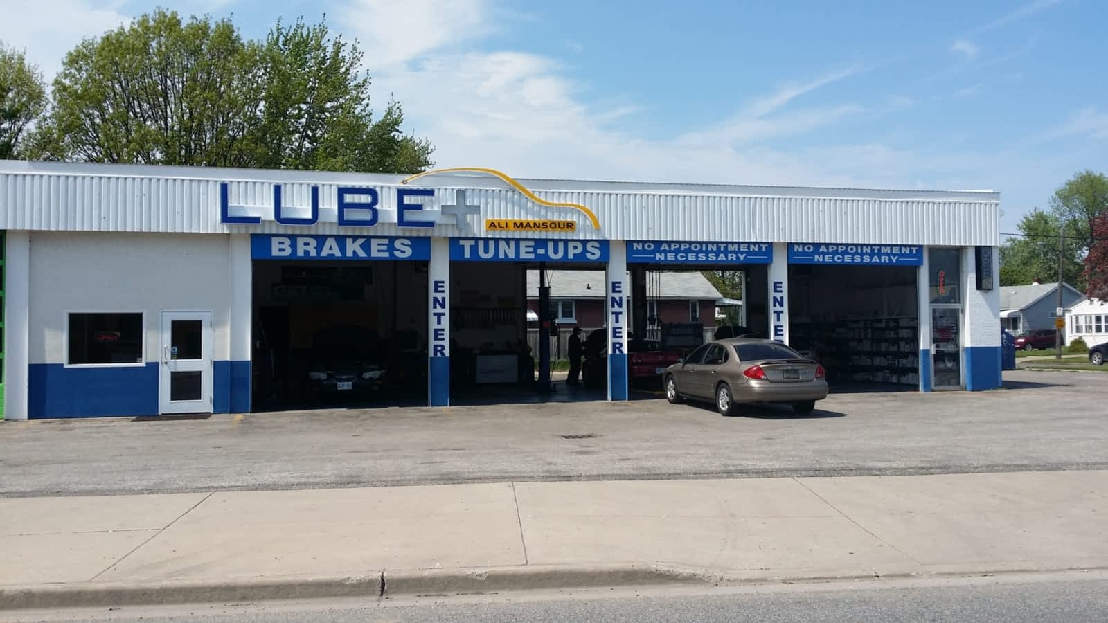 Photo credit: yellowpages.ca