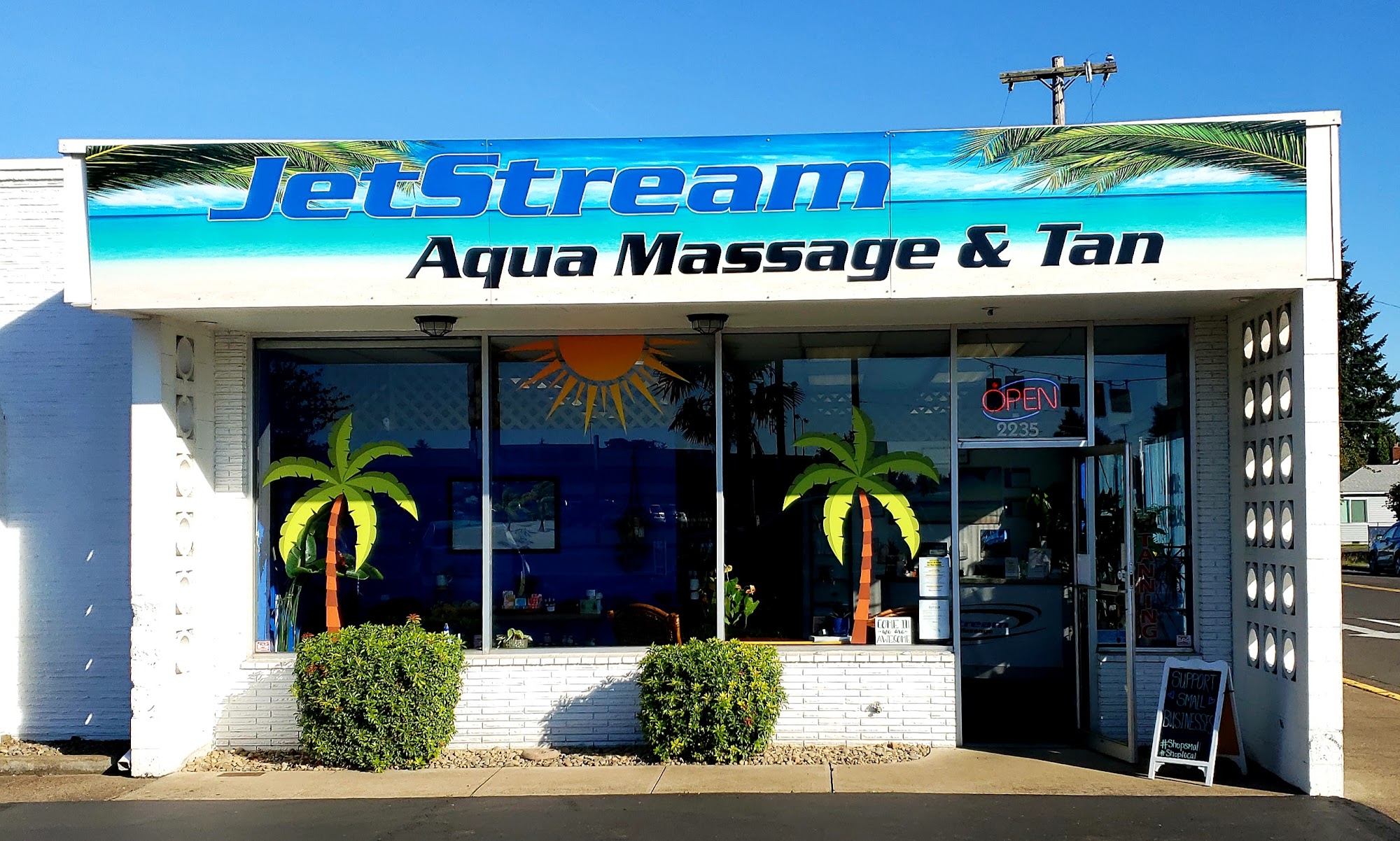 JetStream Aqua Massage and Tan