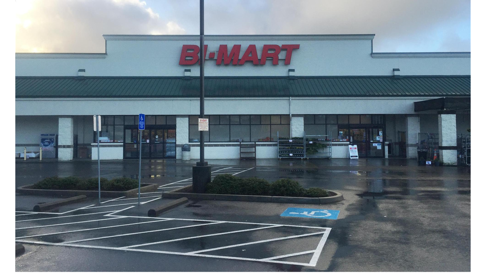 Bi-Mart Membership Discount Stores