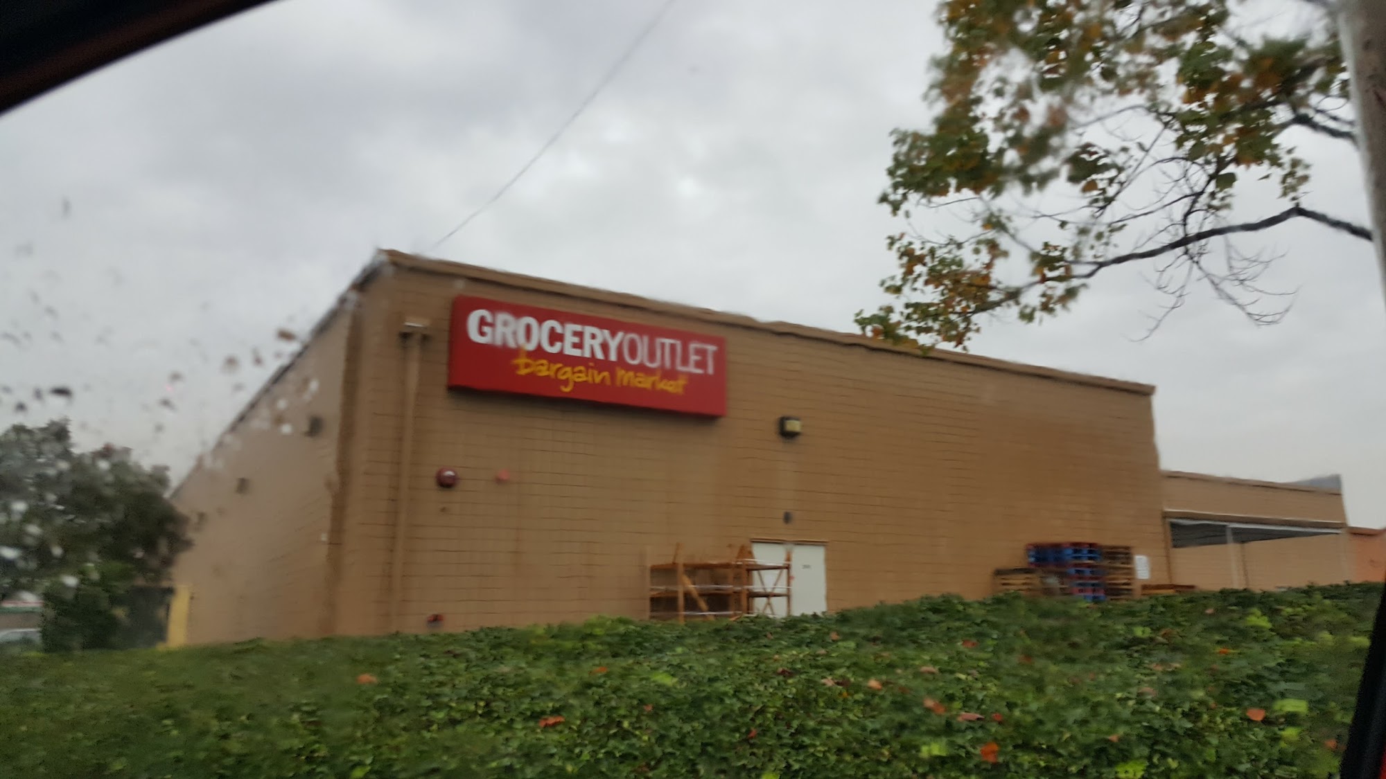 Grocery Outlet