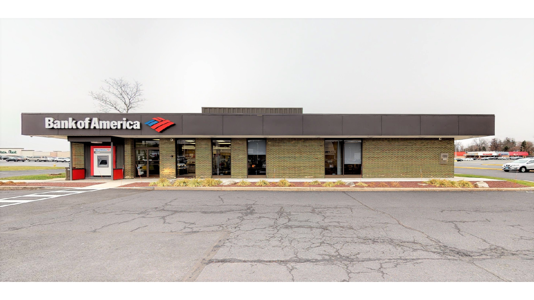 Bank of America (with Drive-thru services)