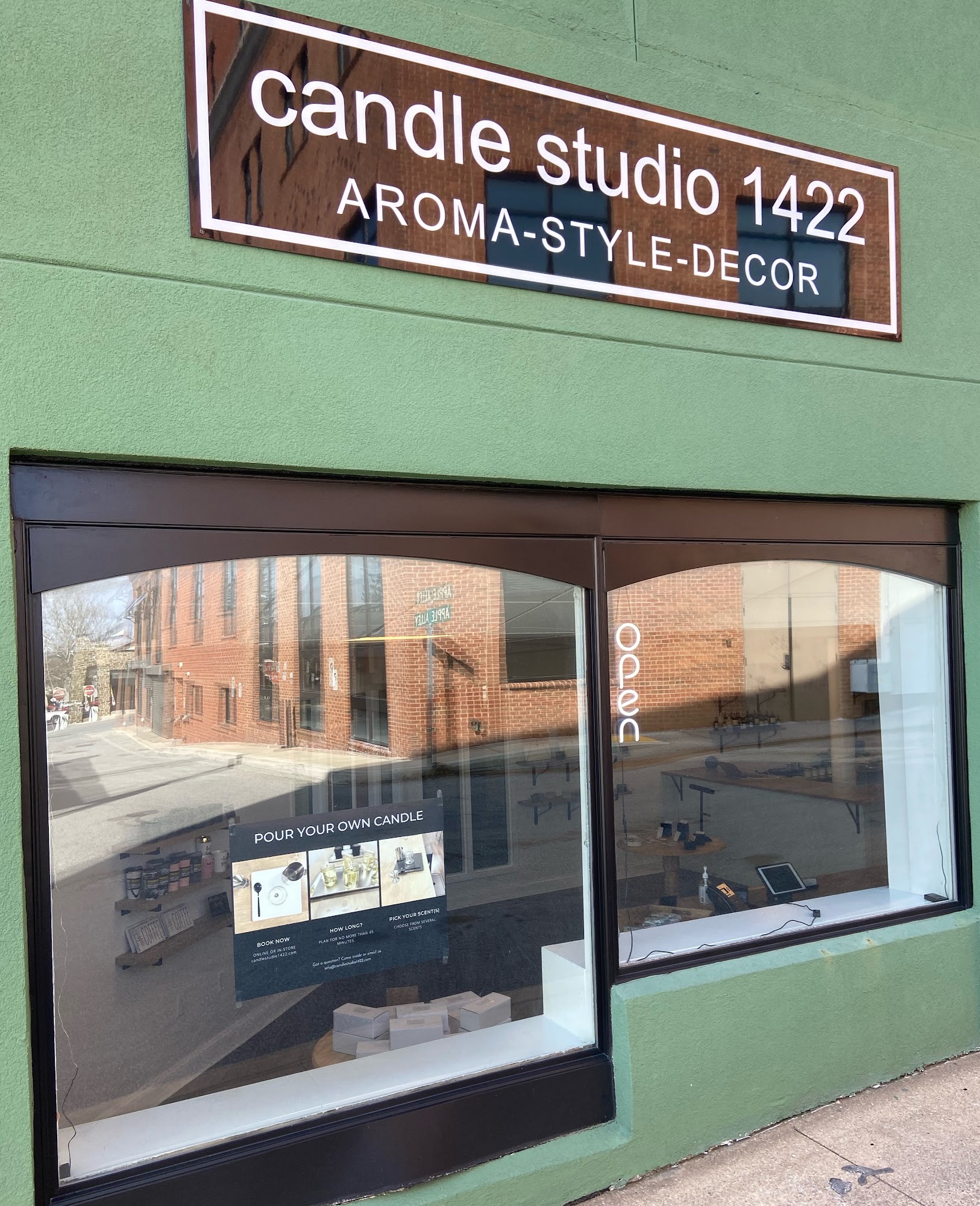 Candle Studio 1422, LLC