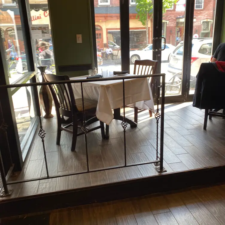 Photo credit: opentable