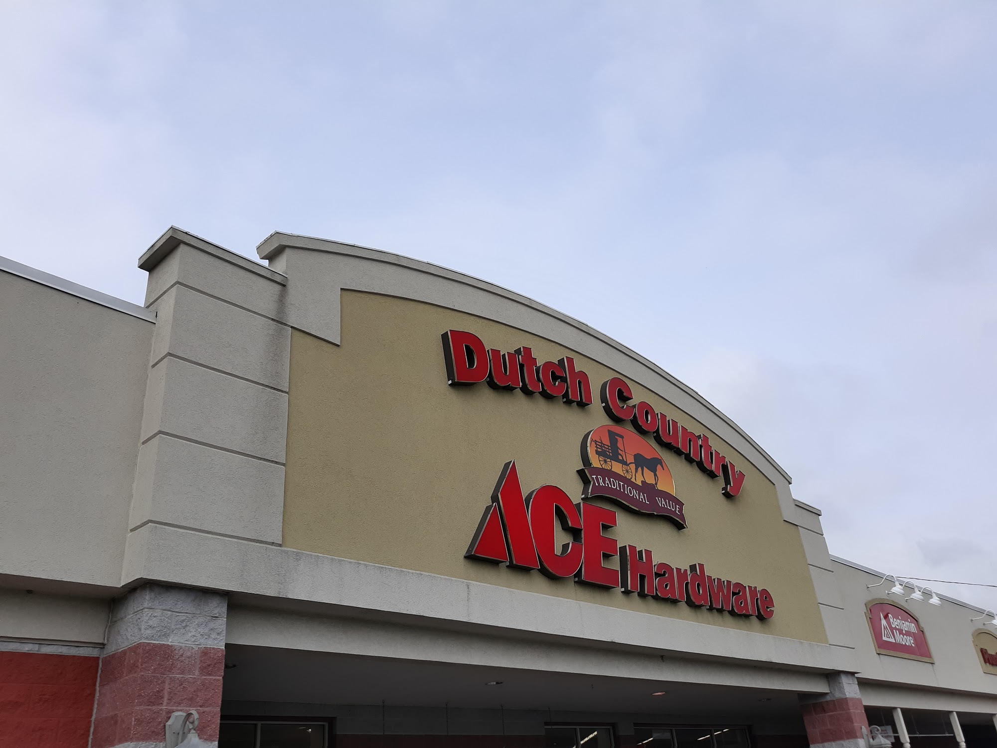 Dutch Country Ace Hardware