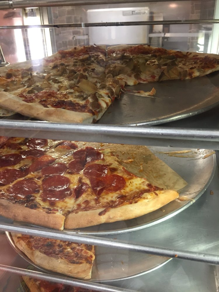 Anthony's Pizza (Inside BP Gas Station)