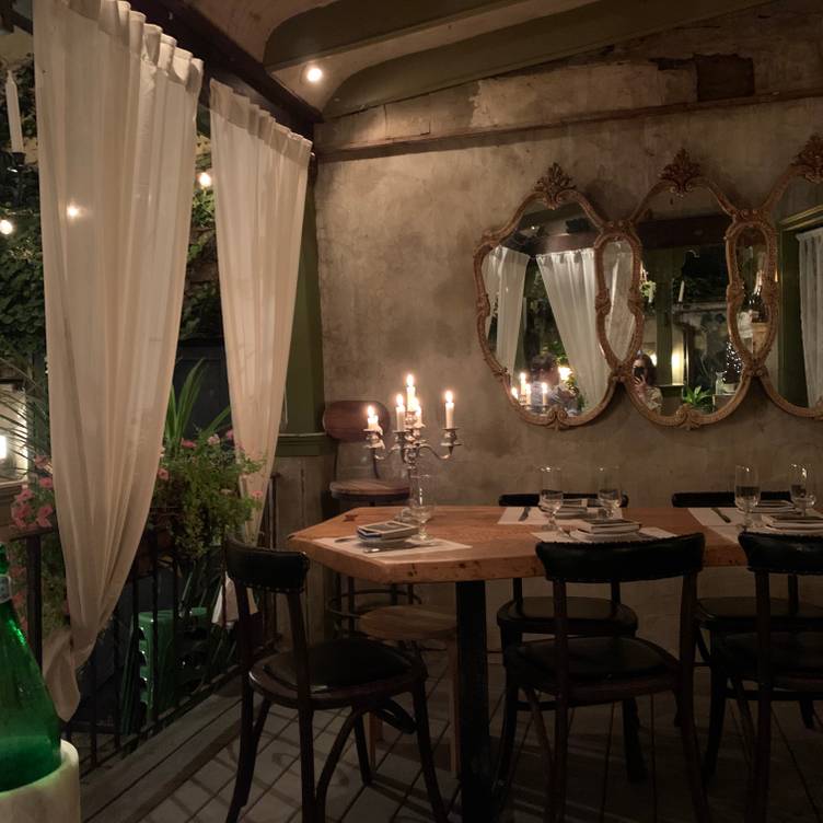 Photo credit: opentable