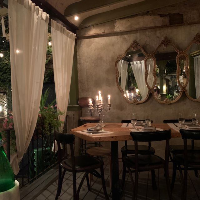 Photo credit: opentable