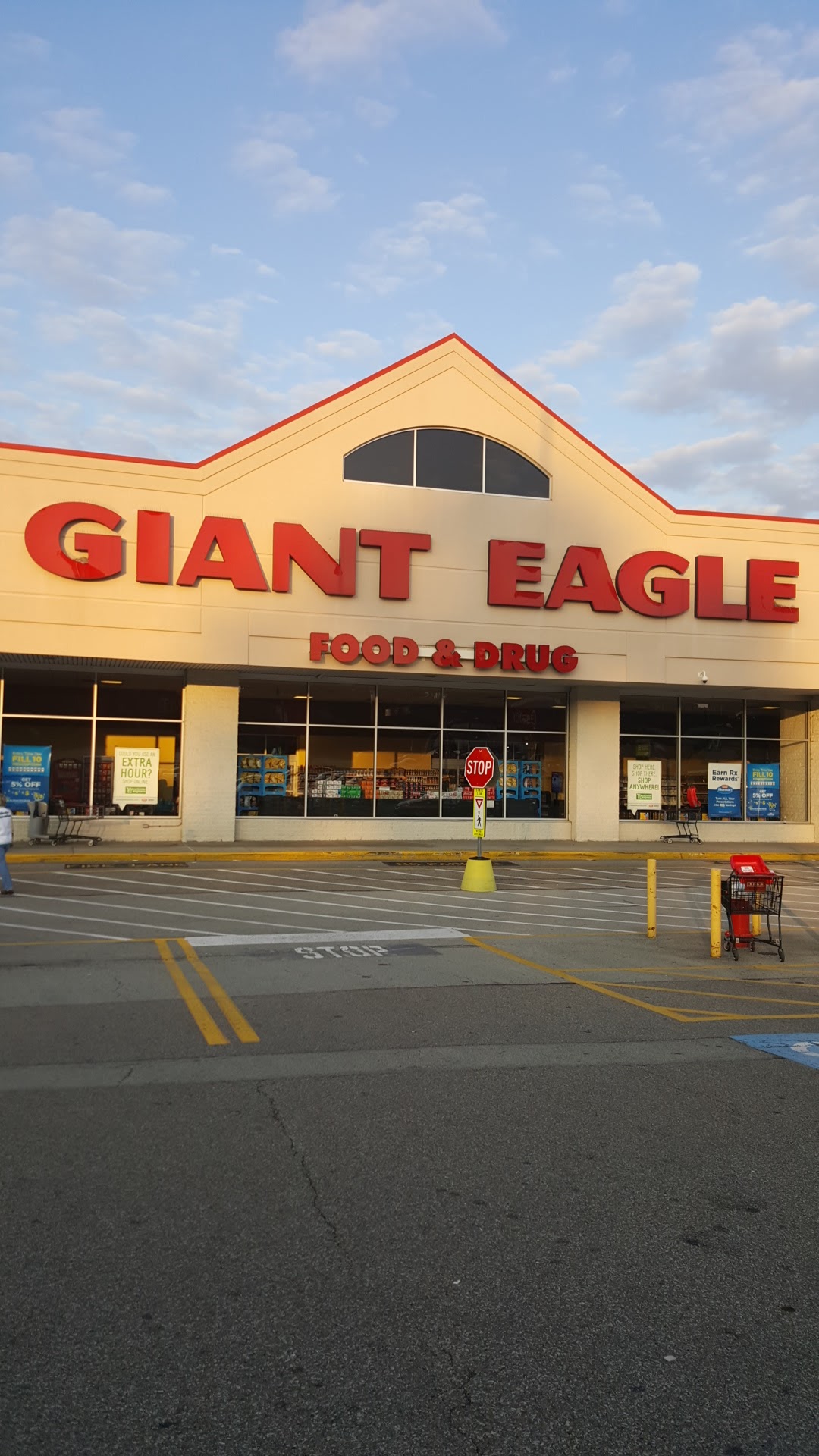 Giant Eagle Supermarket