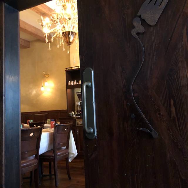 Photo credit: opentable