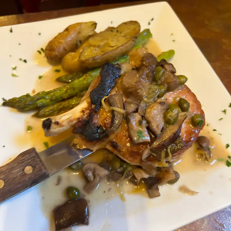 Photo credit: opentable