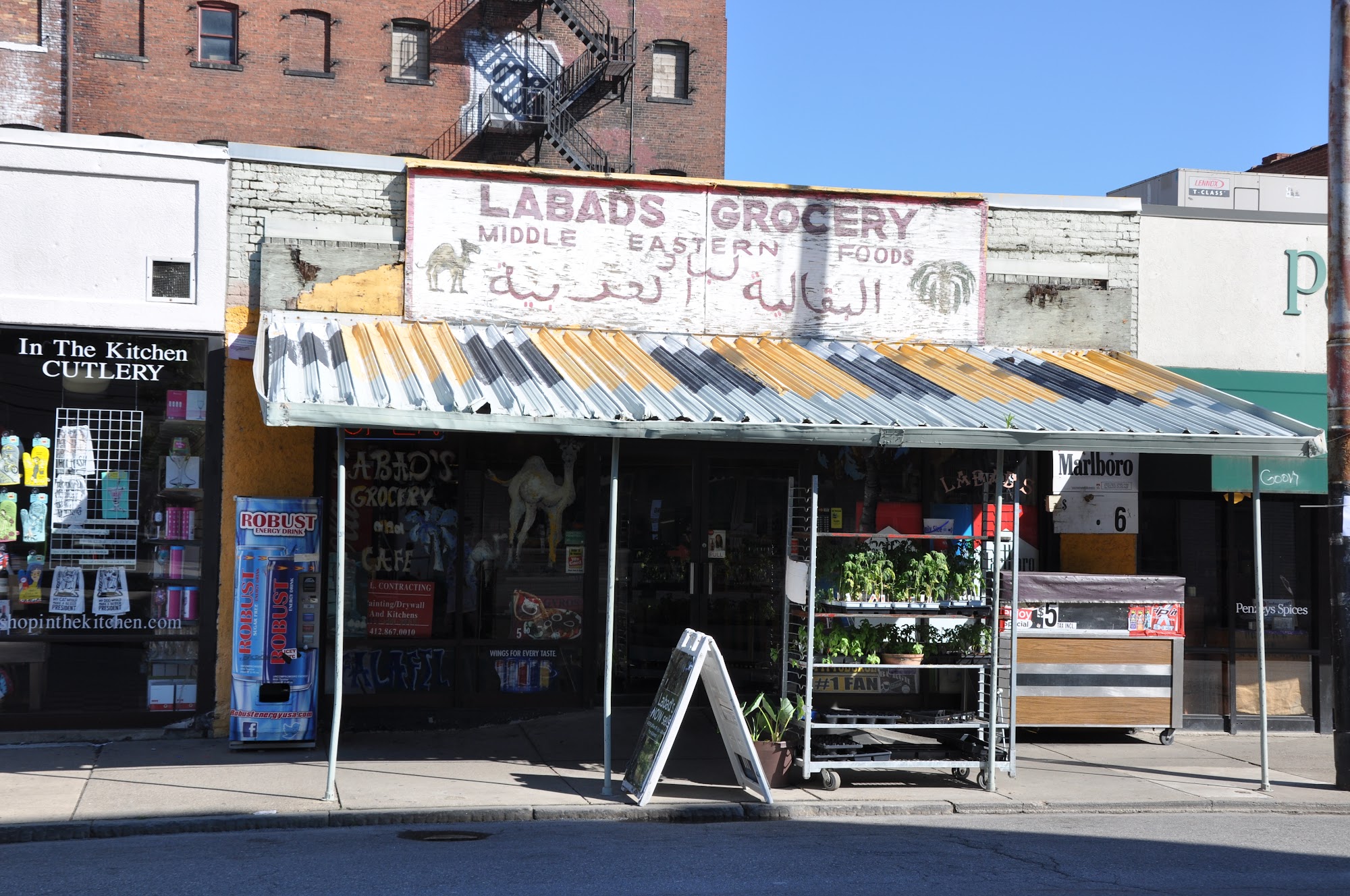 Labad's Mediterranean Cafe And Grocery