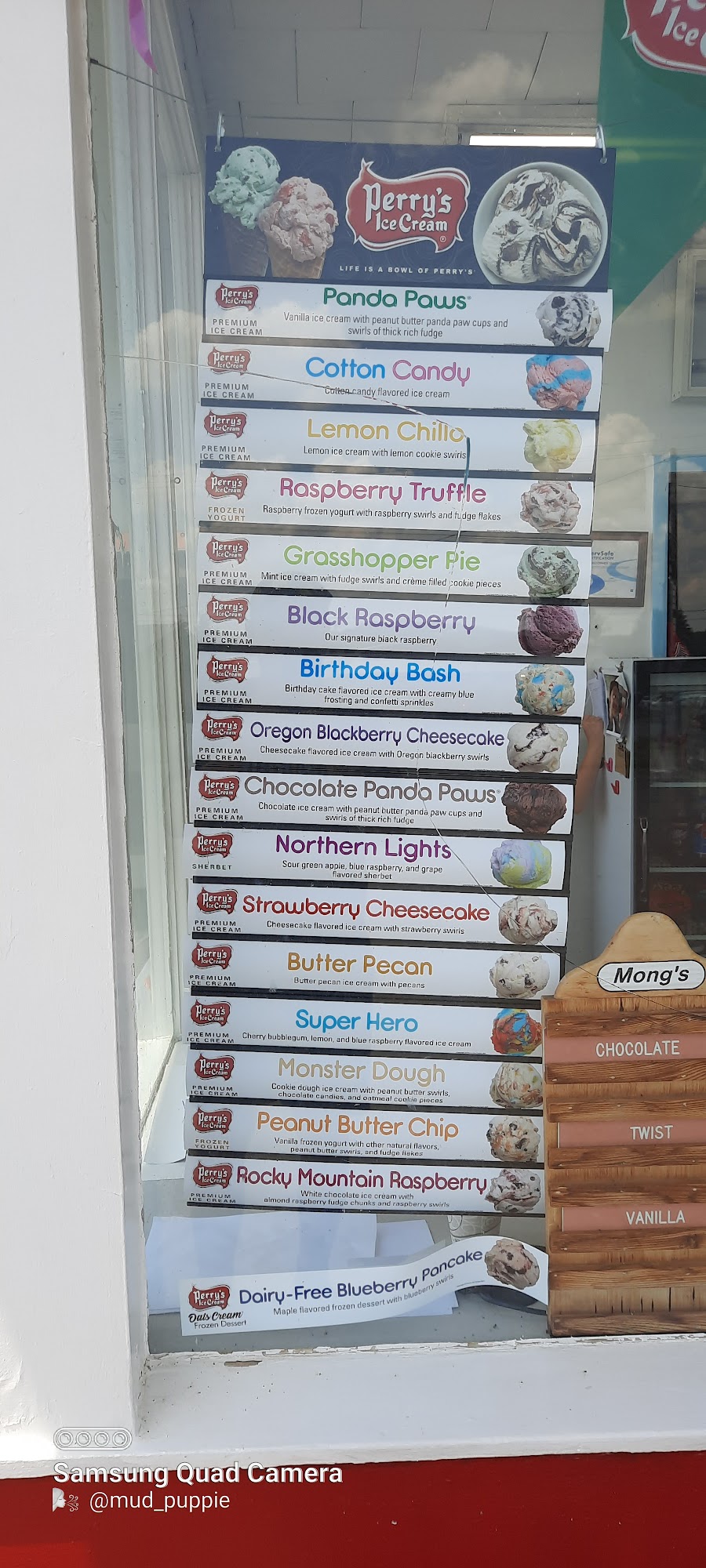 Mong's Ice Cream Menu