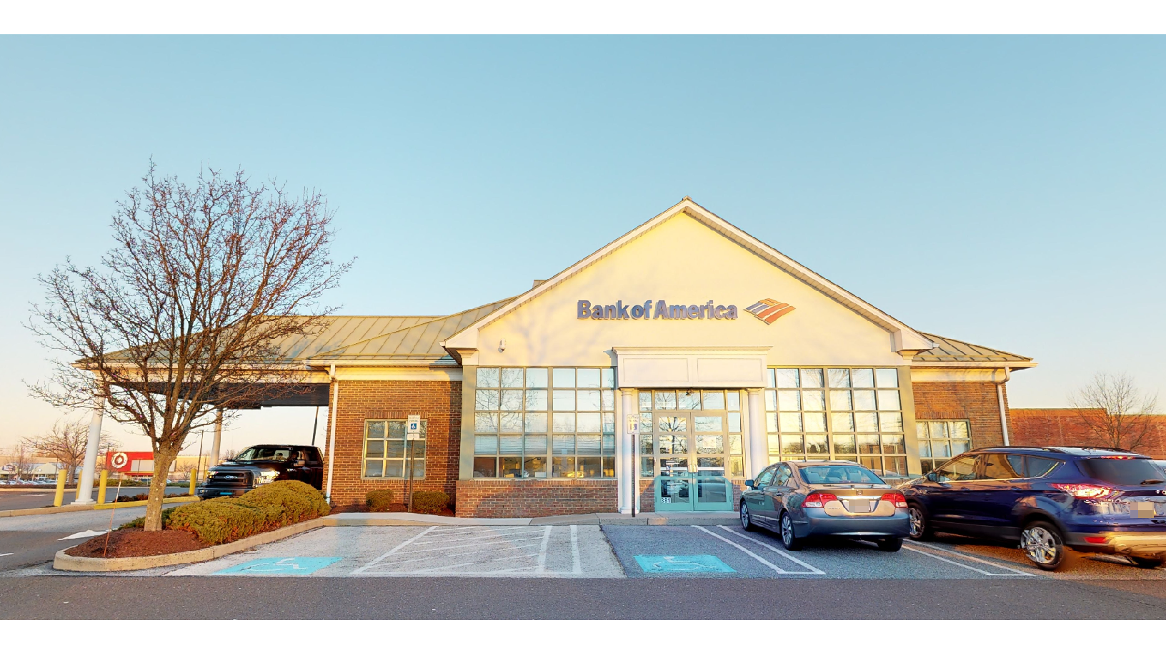 Bank of America (with Drive-thru ATM)