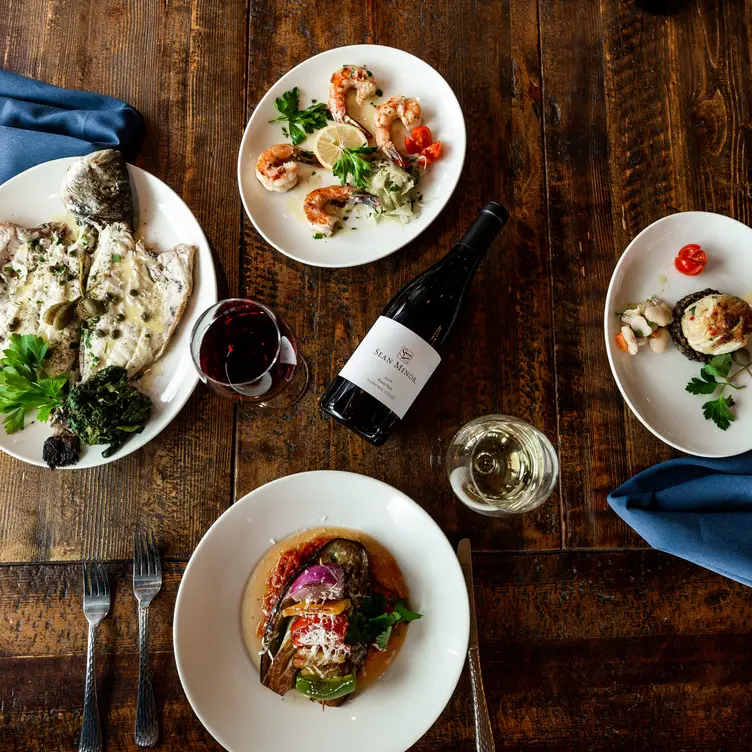 Photo credit: opentable