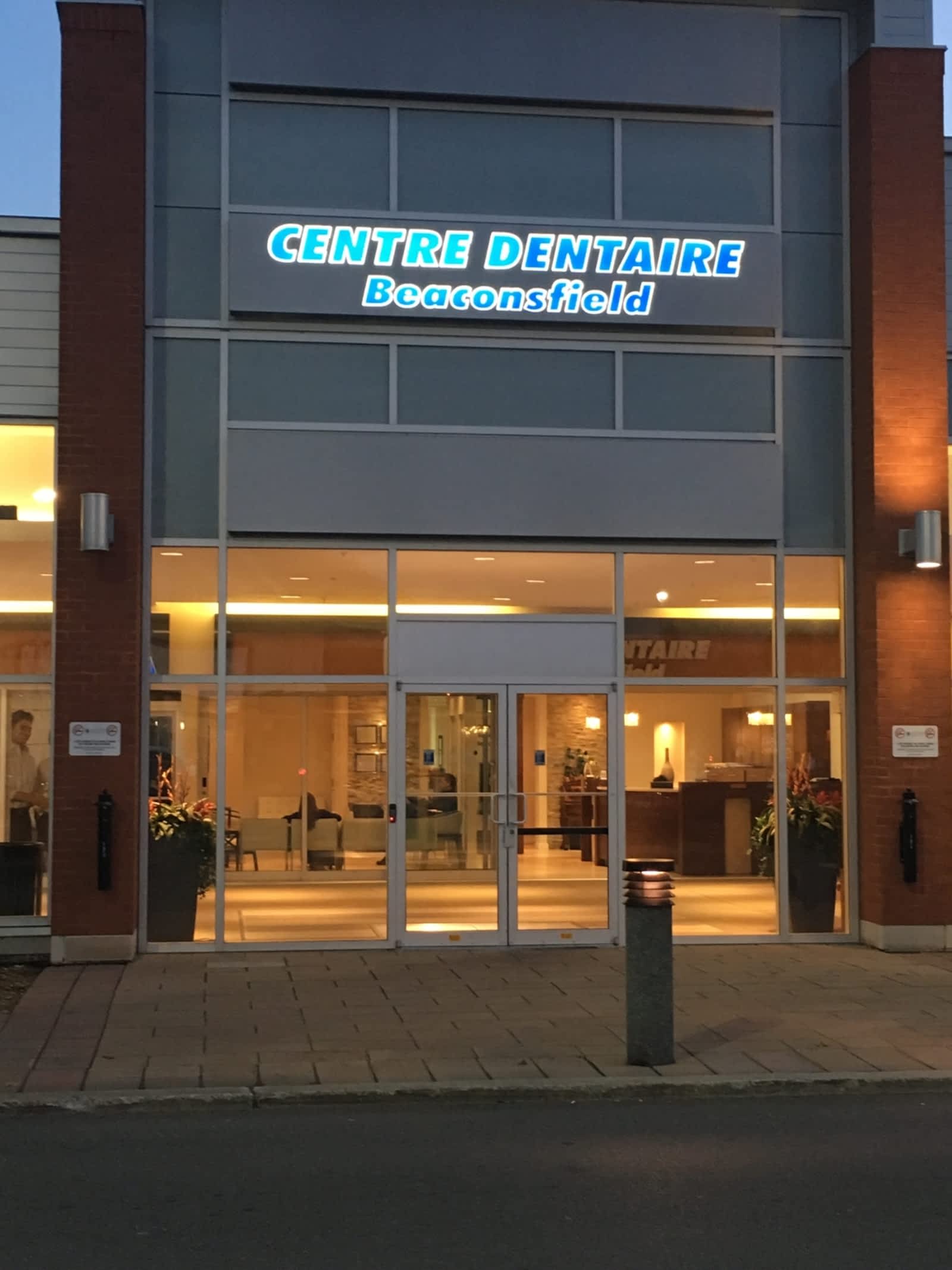 Beaconsfield Dental Center 50 Bd Saint-Charles Suite 3, Beaconsfield Quebec H9W 2X3