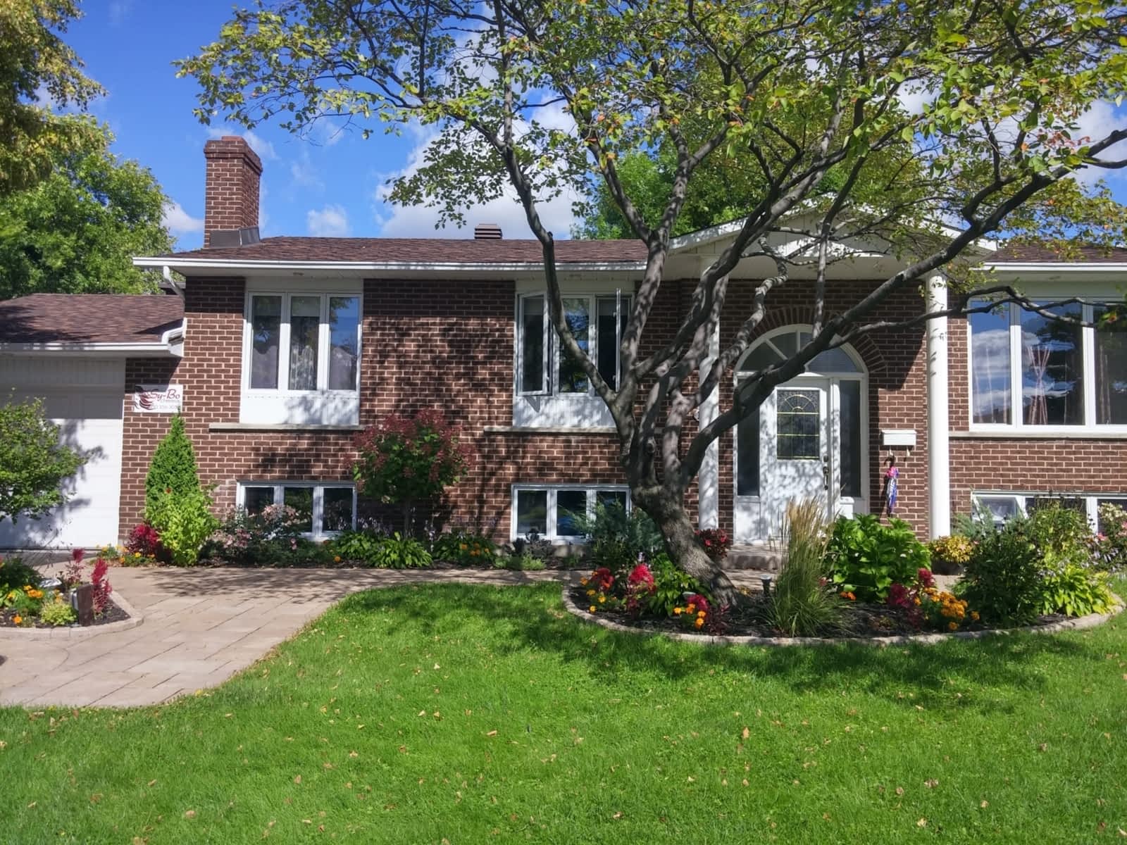 Photo credit: yellowpages.ca