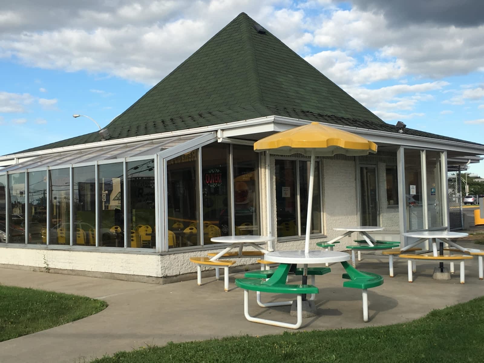 Photo credit: yellowpages.ca