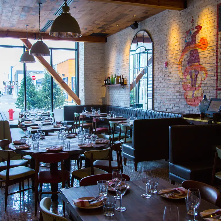 Photo credit: opentable