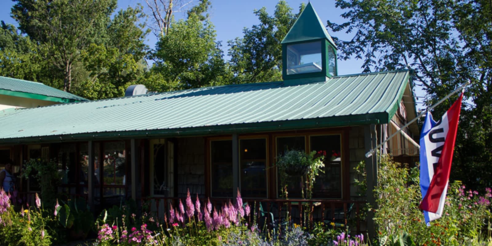 Photo credit: yellowpages.ca
