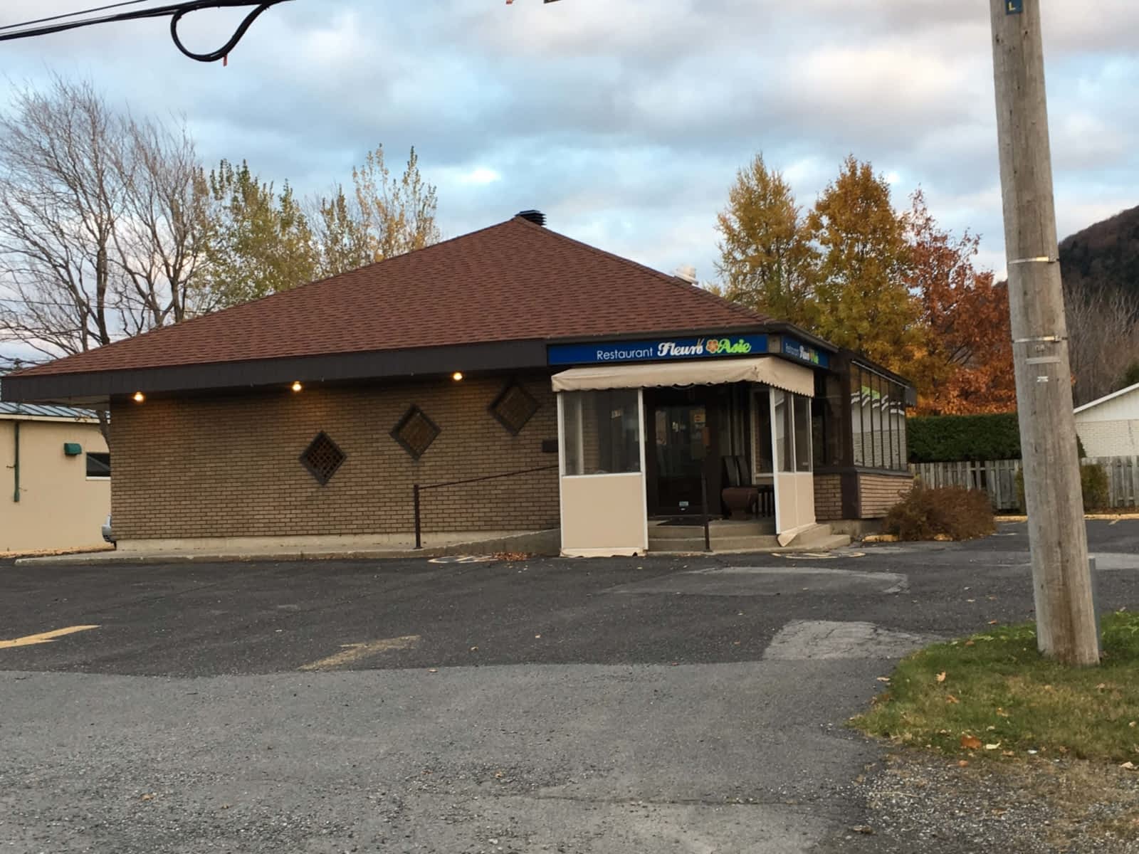 Photo credit: yellowpages.ca
