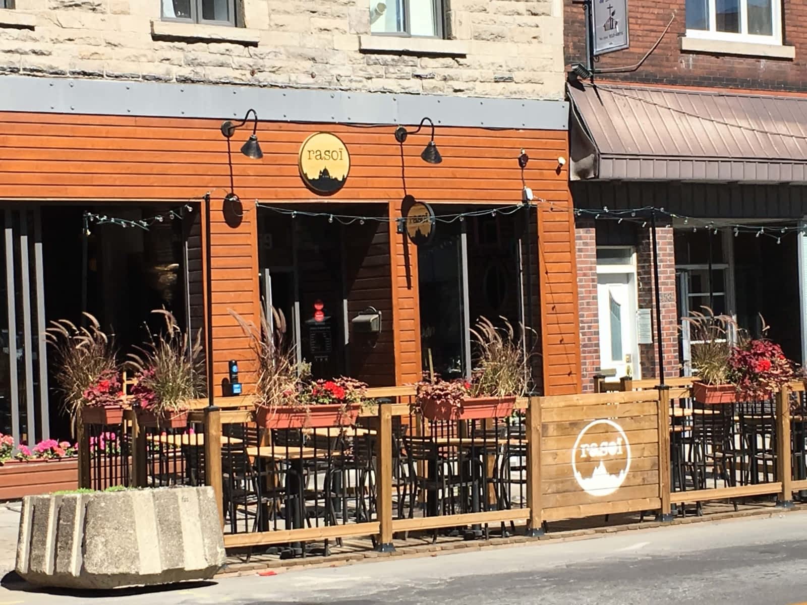 Photo credit: yellowpages.ca