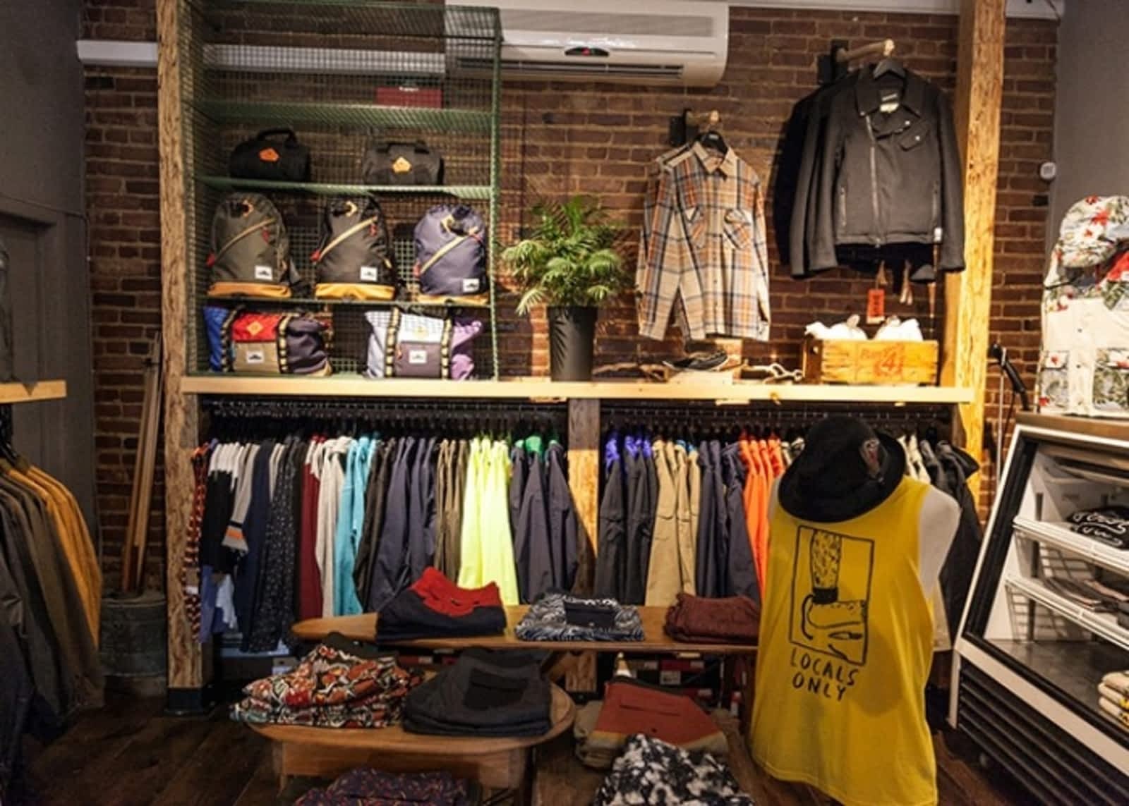 Photo credit: yellowpages.ca