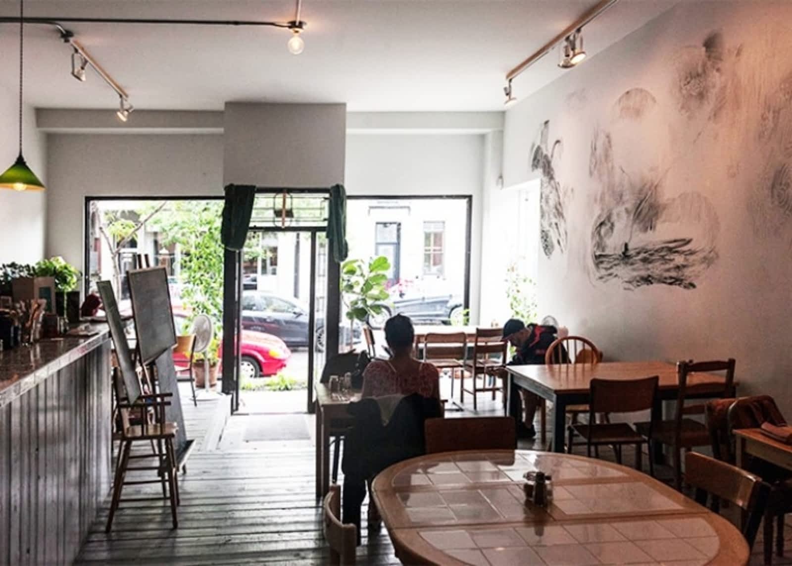 Photo credit: yellowpages.ca