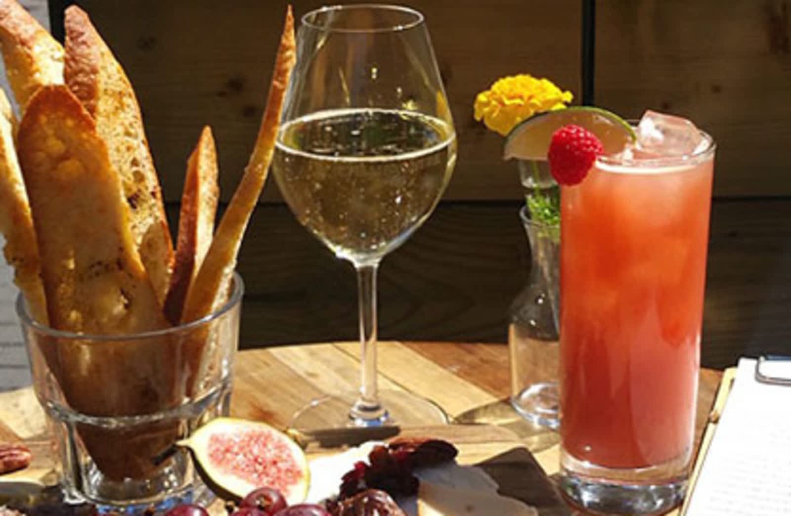 Photo credit: yellowpages.ca