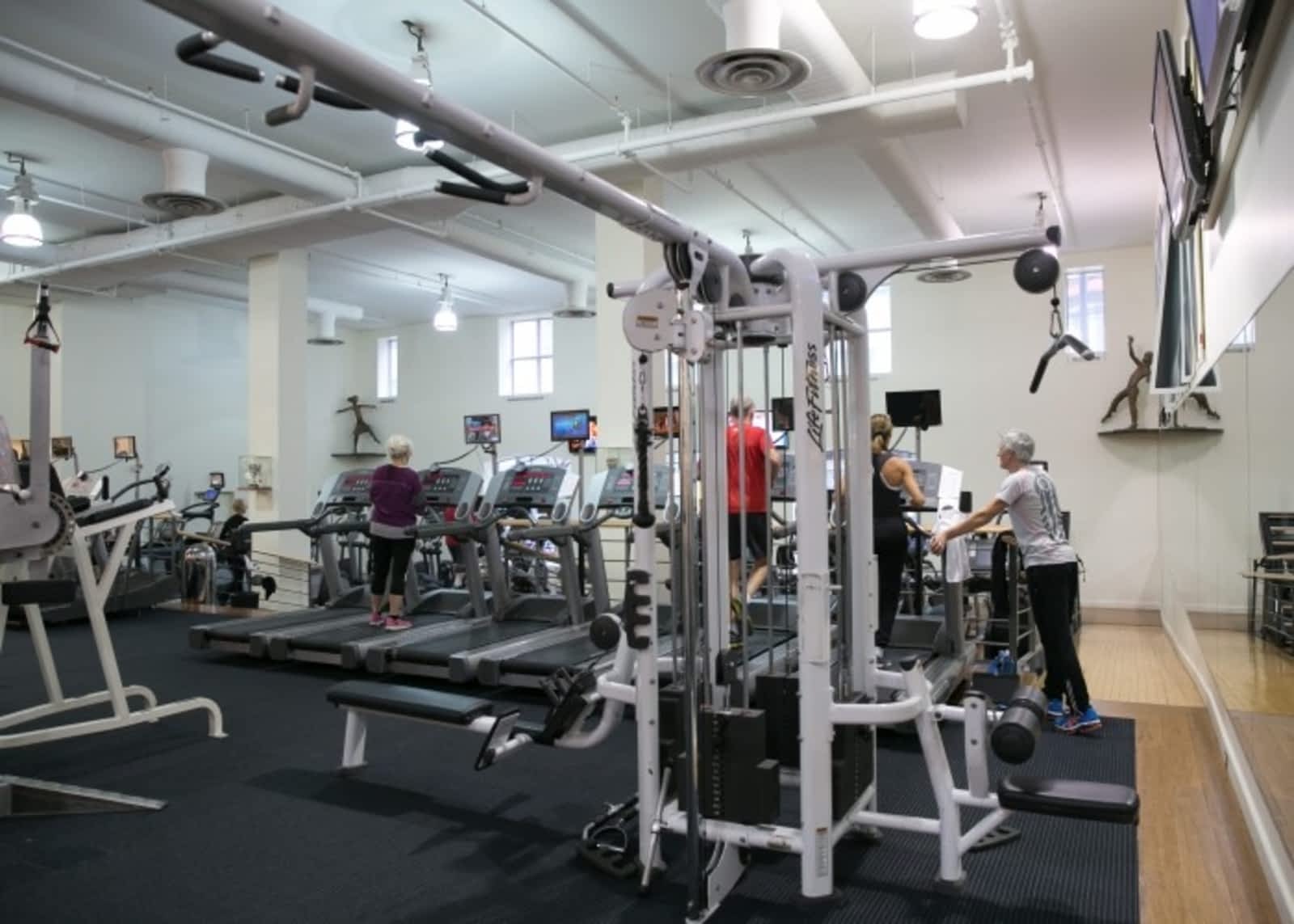 Photo credit: yellowpages.ca