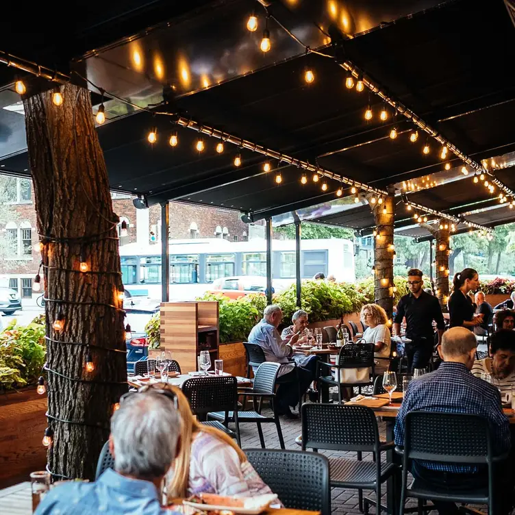 Photo credit: opentable